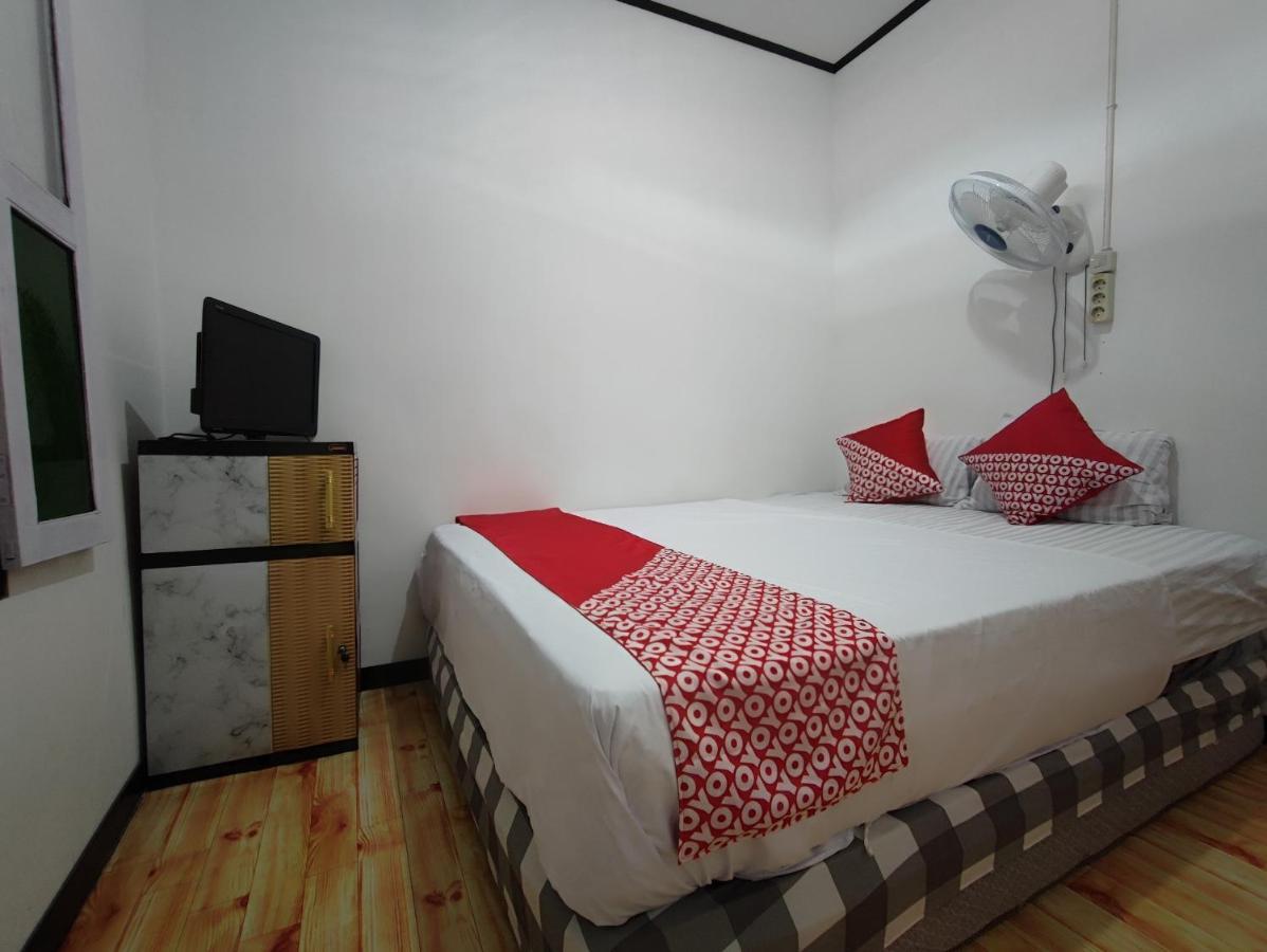 Oyo 92357 Zzip Homestay Pagaralam Exterior foto