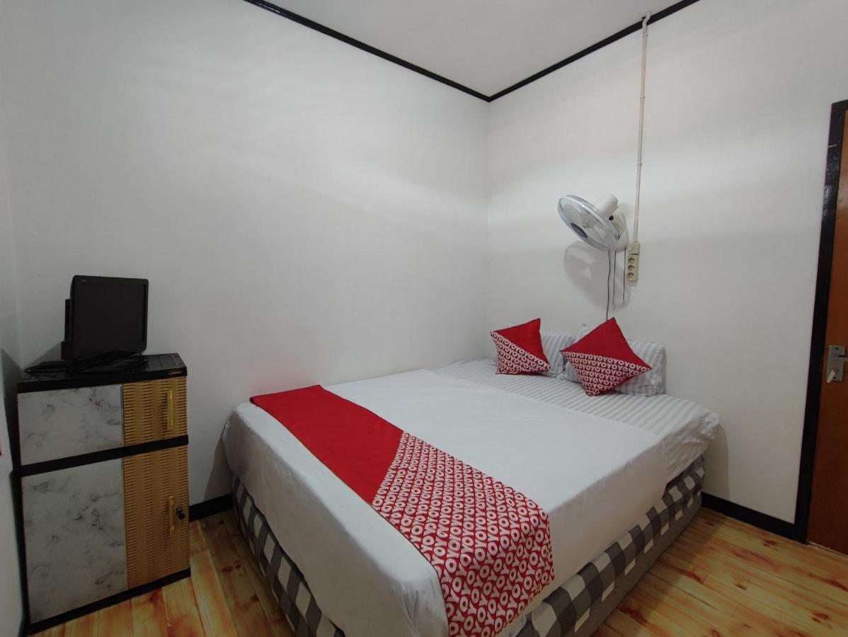 Oyo 92357 Zzip Homestay Pagaralam Exterior foto