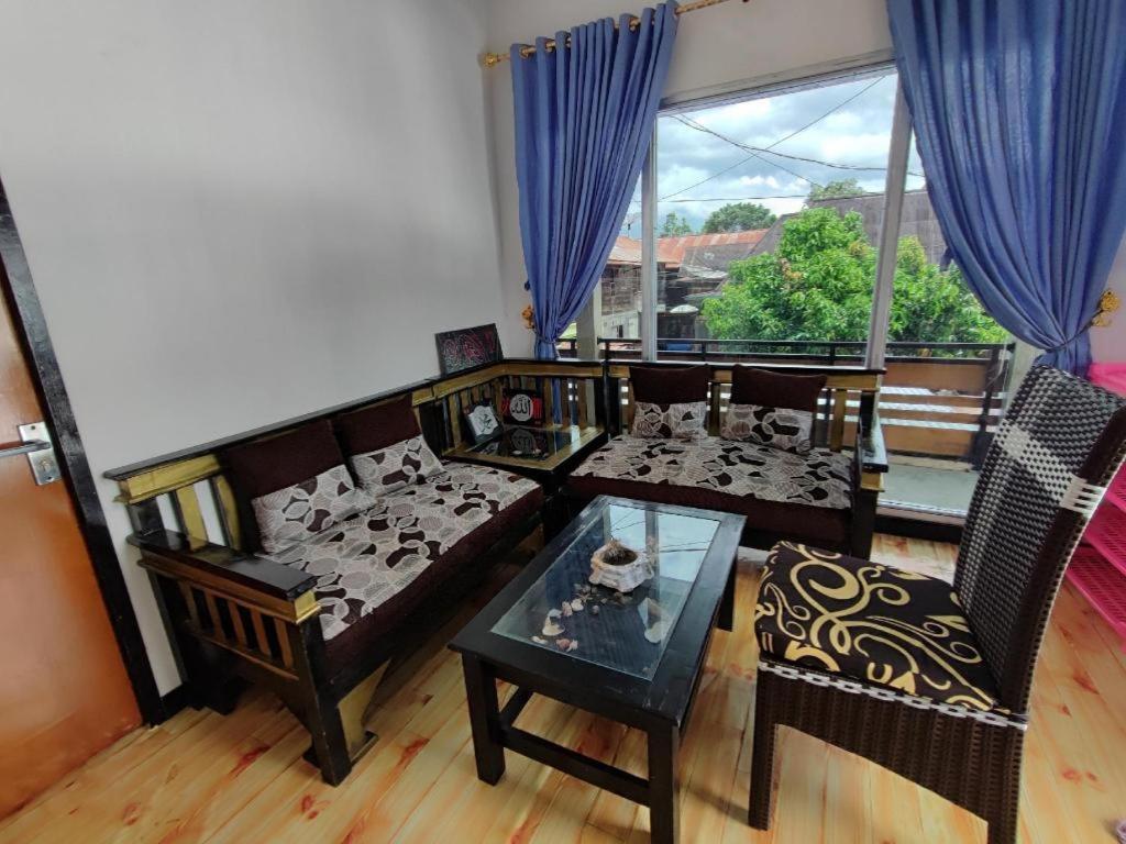 Oyo 92357 Zzip Homestay Pagaralam Exterior foto
